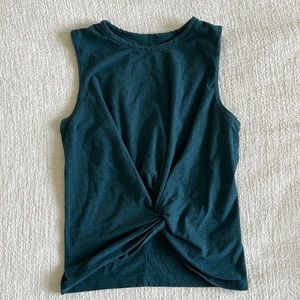 Lululemon crop tank